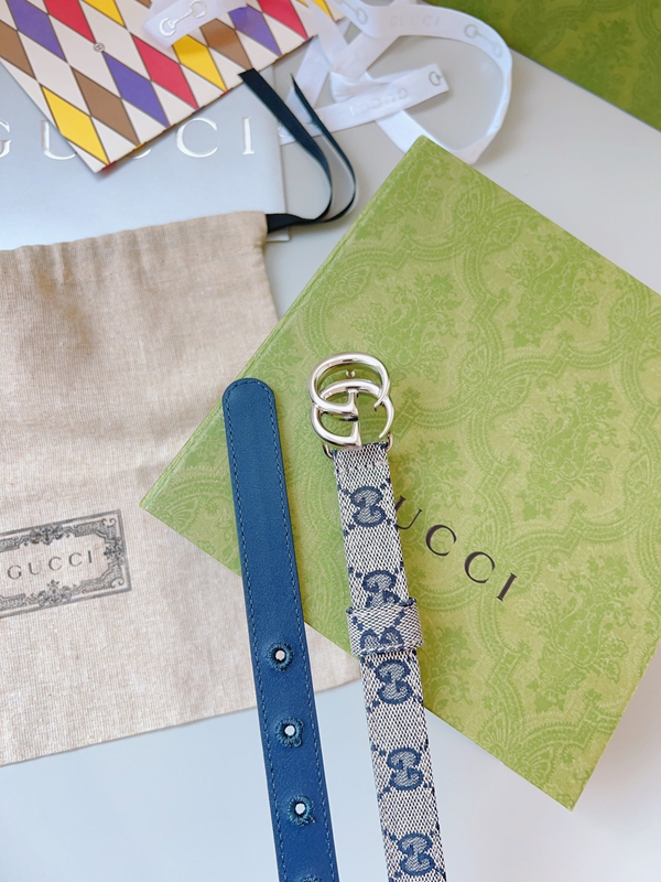 スーパーコピーグッチベルト角部分ディテール